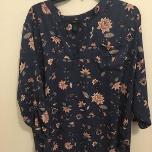 Floral blouse long sleeved size 1x